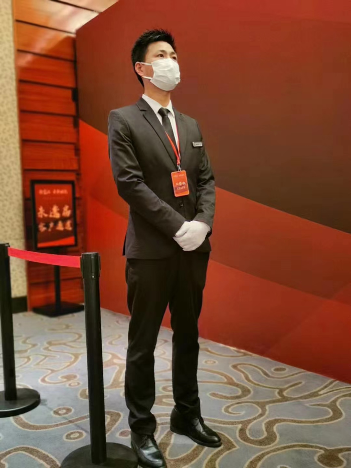 上海某工地屡屡被偷，工头雇专业保安镇守